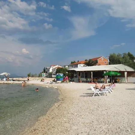 Spacious In Arbanija With Terrace *
