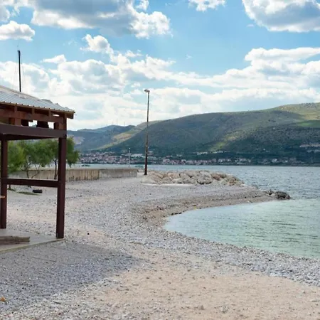 Apartment Spacious In Arbanija With Terrace Trogir