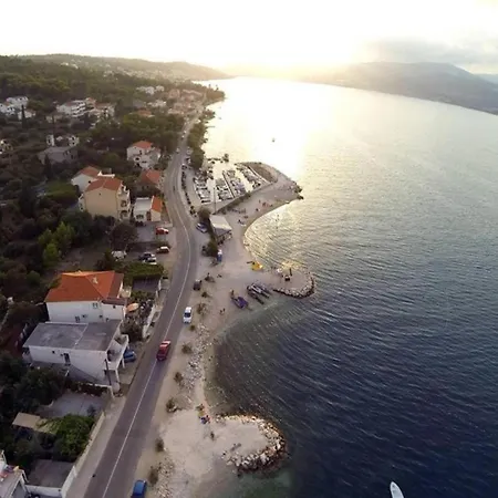 Spacious In Arbanija With Terrace Apartment *